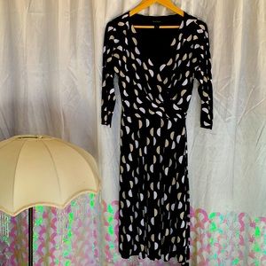 White House Black Market geometric print dress size 8